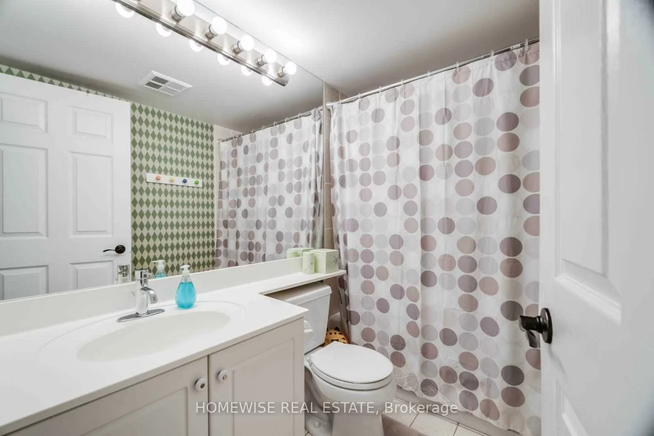 130, Pond, Commerce Valley, Markham