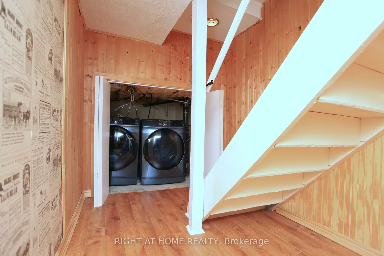 38, THE CARRIAGE, Royal Orchard, Markham