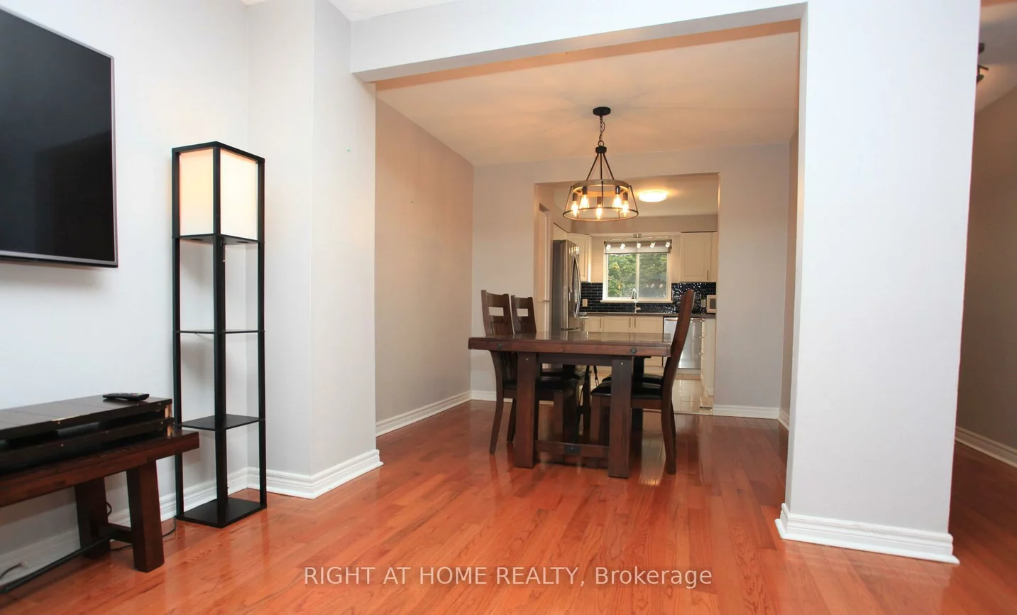 38, THE CARRIAGE, Royal Orchard, Markham