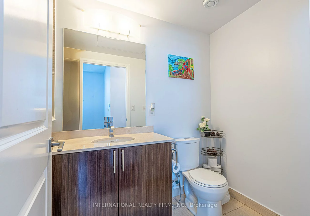 7165, Yonge, Thornhill, Markham