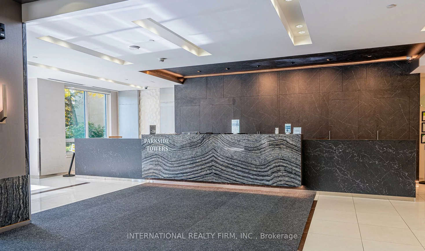 7165, Yonge, Thornhill, Markham