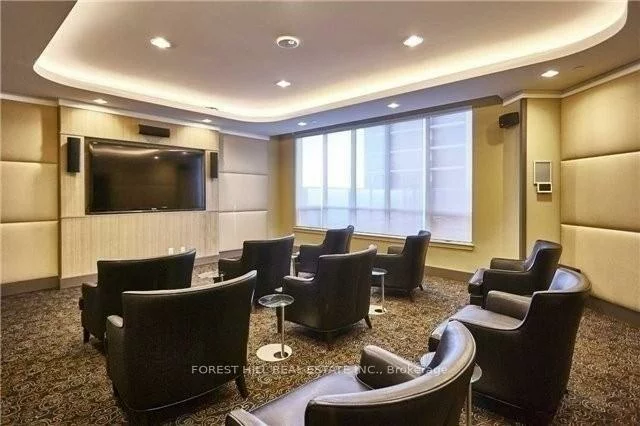 7161, Yonge, Grandview, Markham