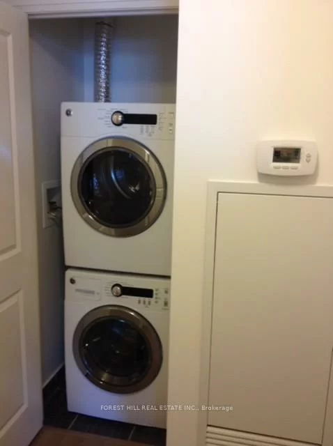 7161, Yonge, Grandview, Markham