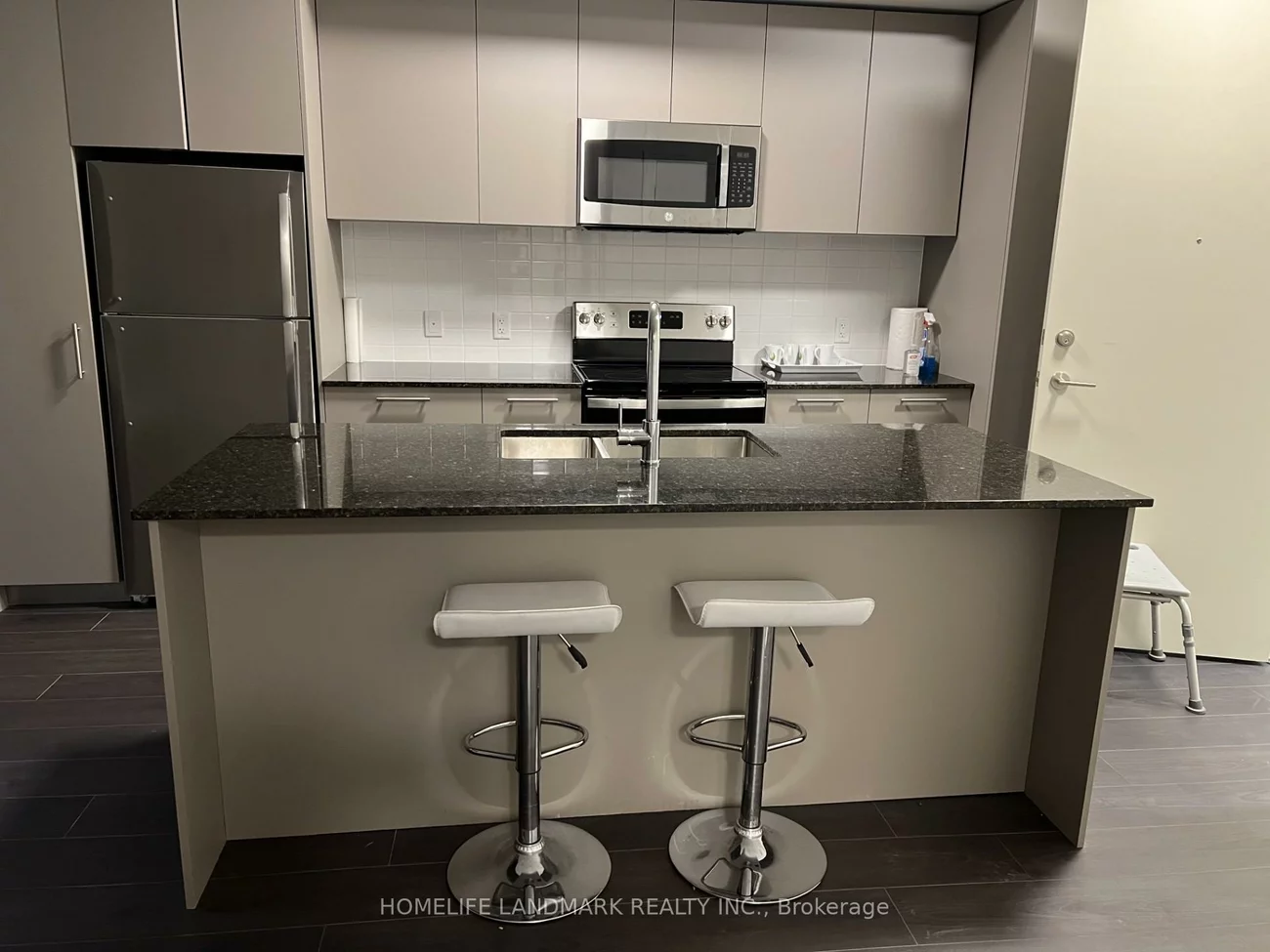 101, Cathedral High, Cathedraltown, Markham