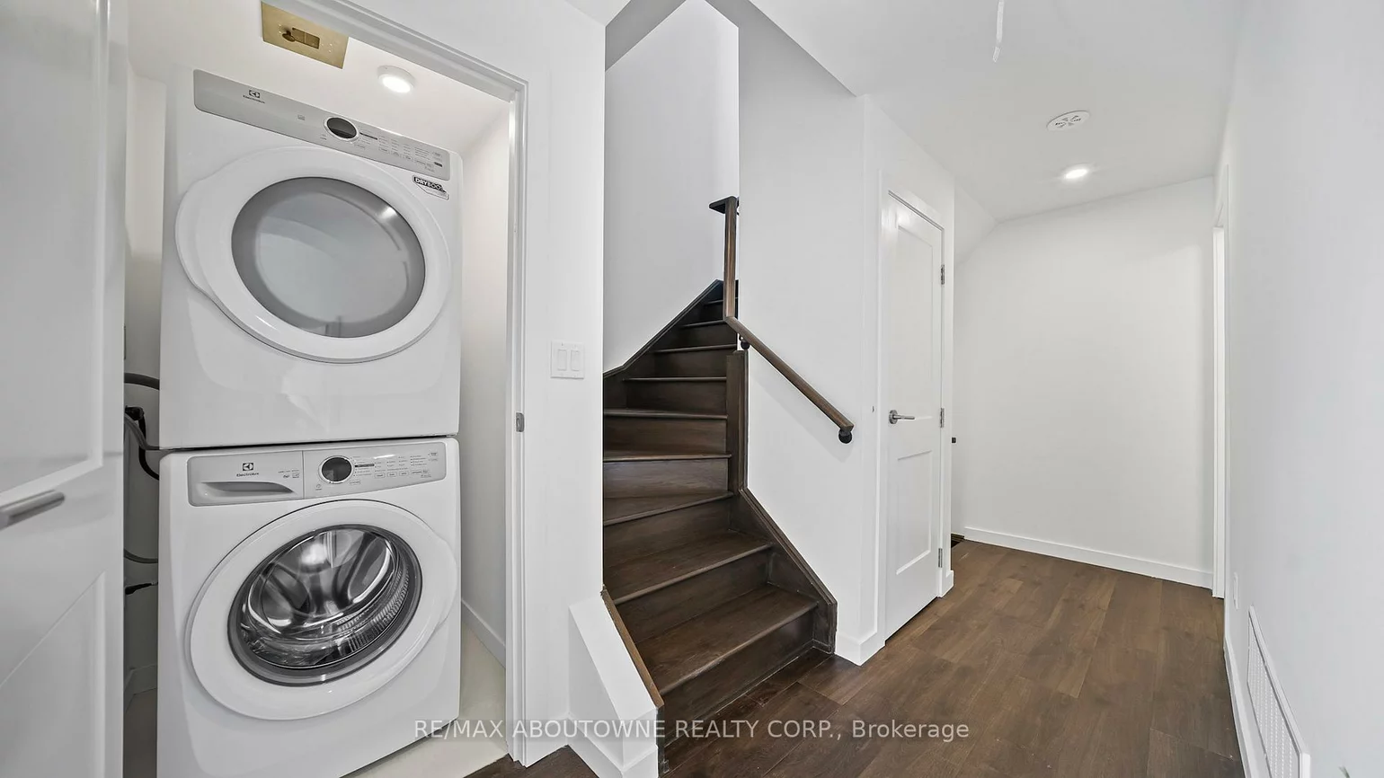 117, Maydale, Middlefield, Markham