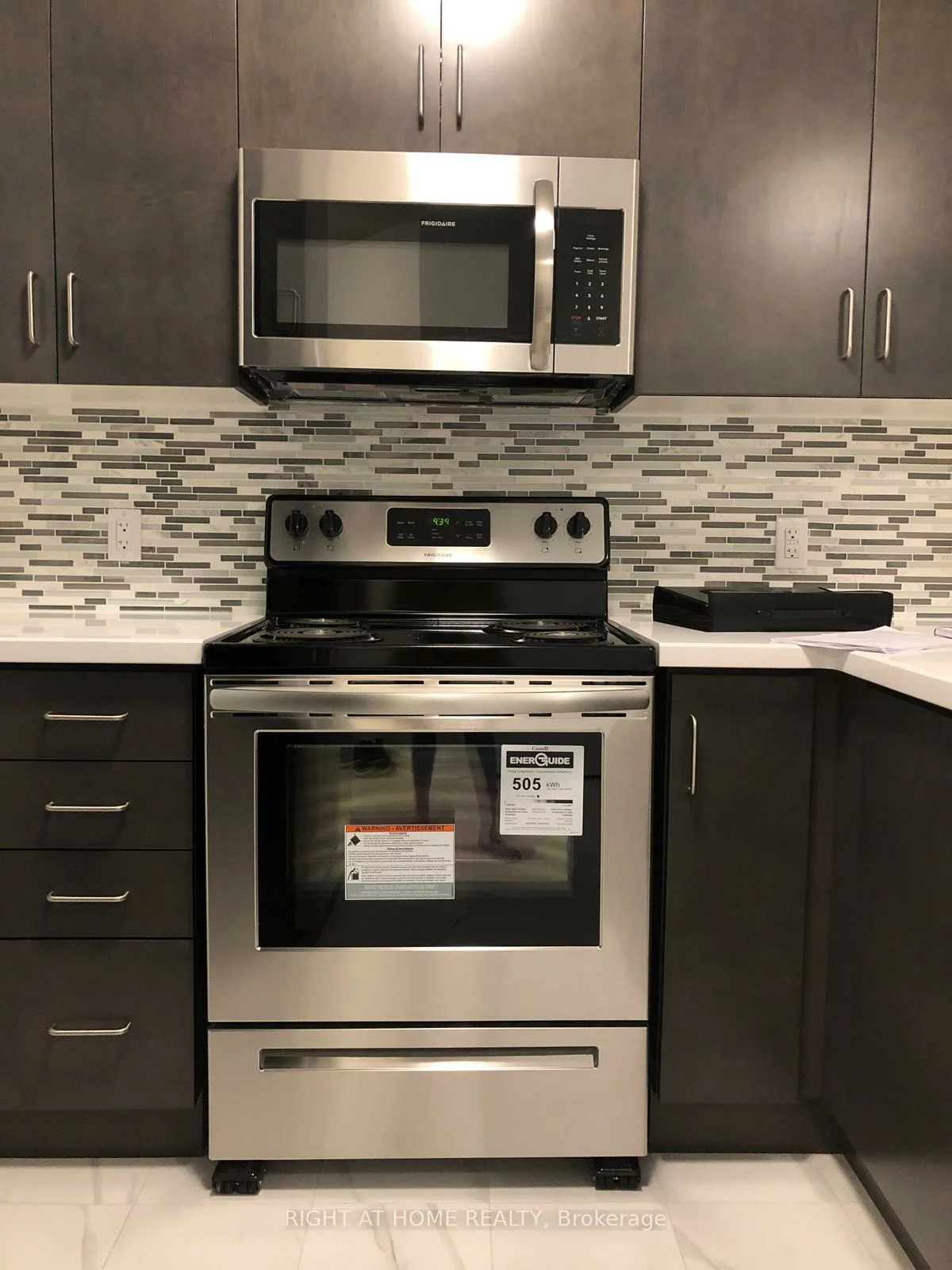 39, New Delhi, Cedarwood, Markham