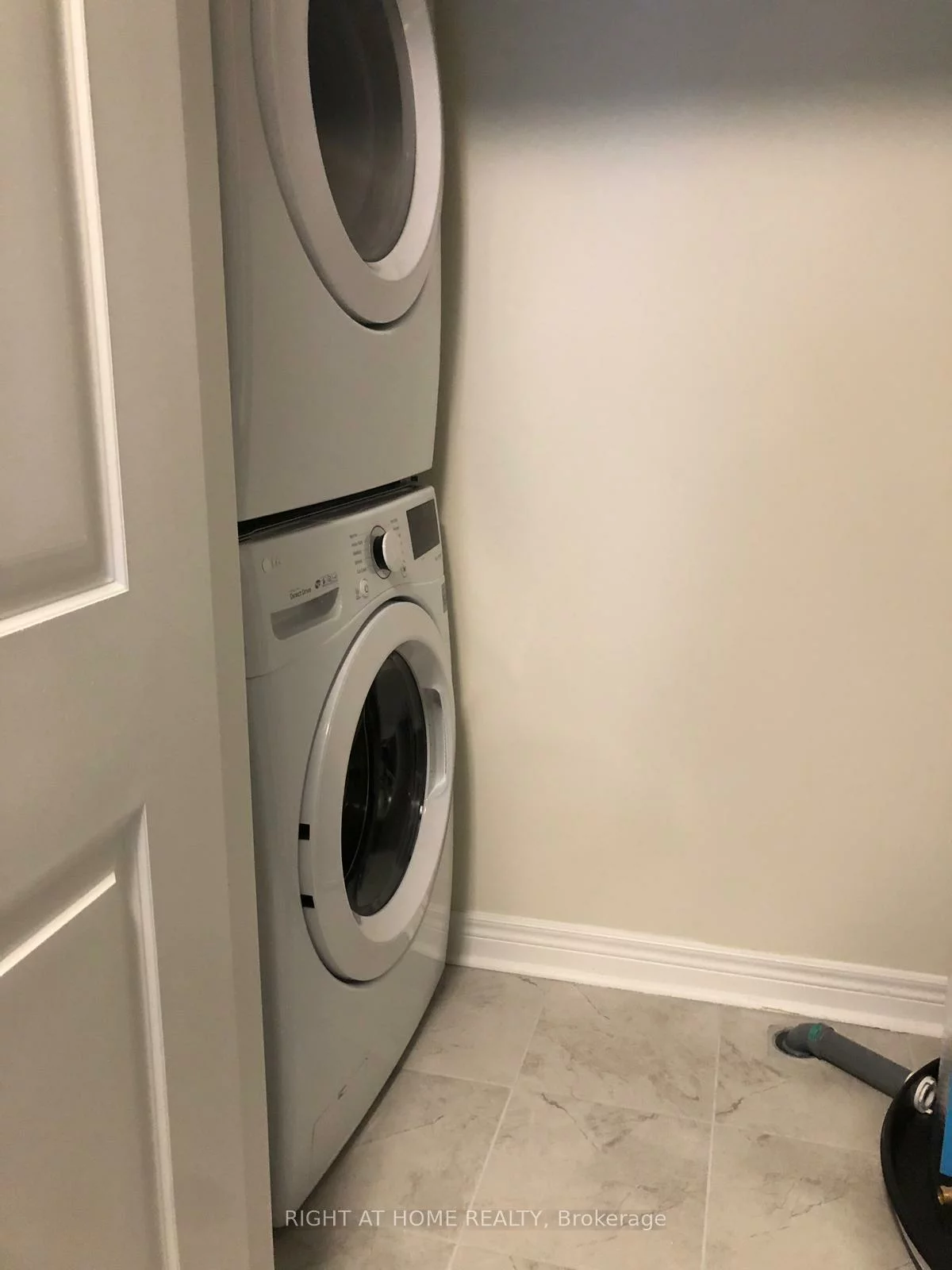 39, New Delhi, Cedarwood, Markham