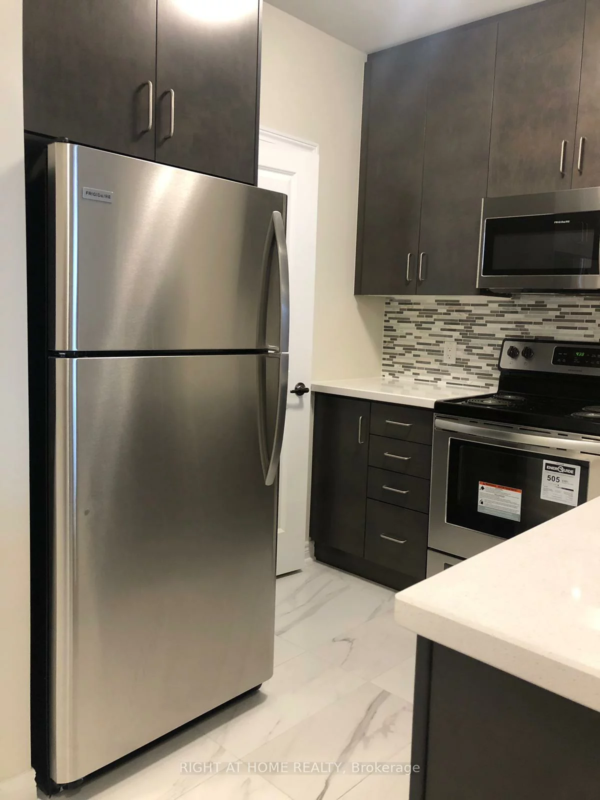 39, New Delhi, Cedarwood, Markham