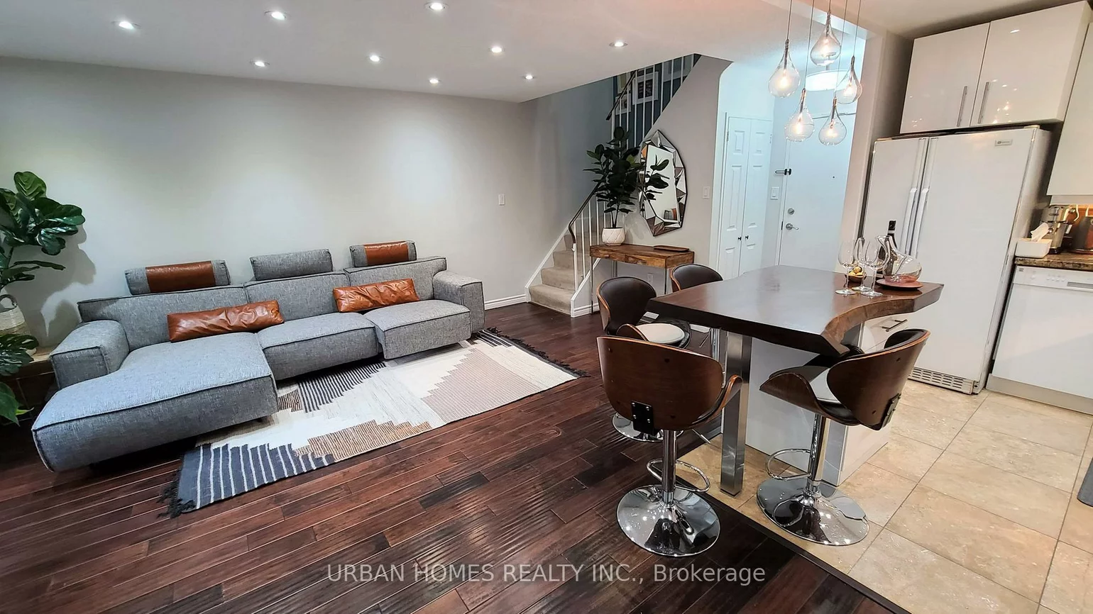 16A, Elgin, Thornhill, Markham