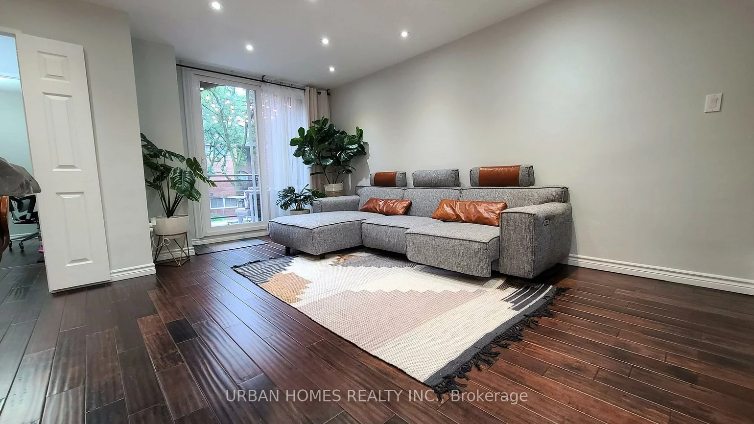 16A, Elgin, Thornhill, Markham