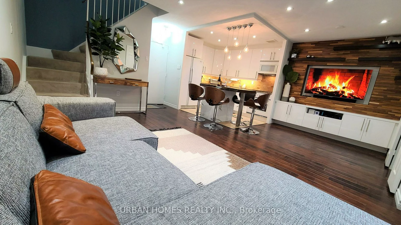 16A, Elgin, Thornhill, Markham