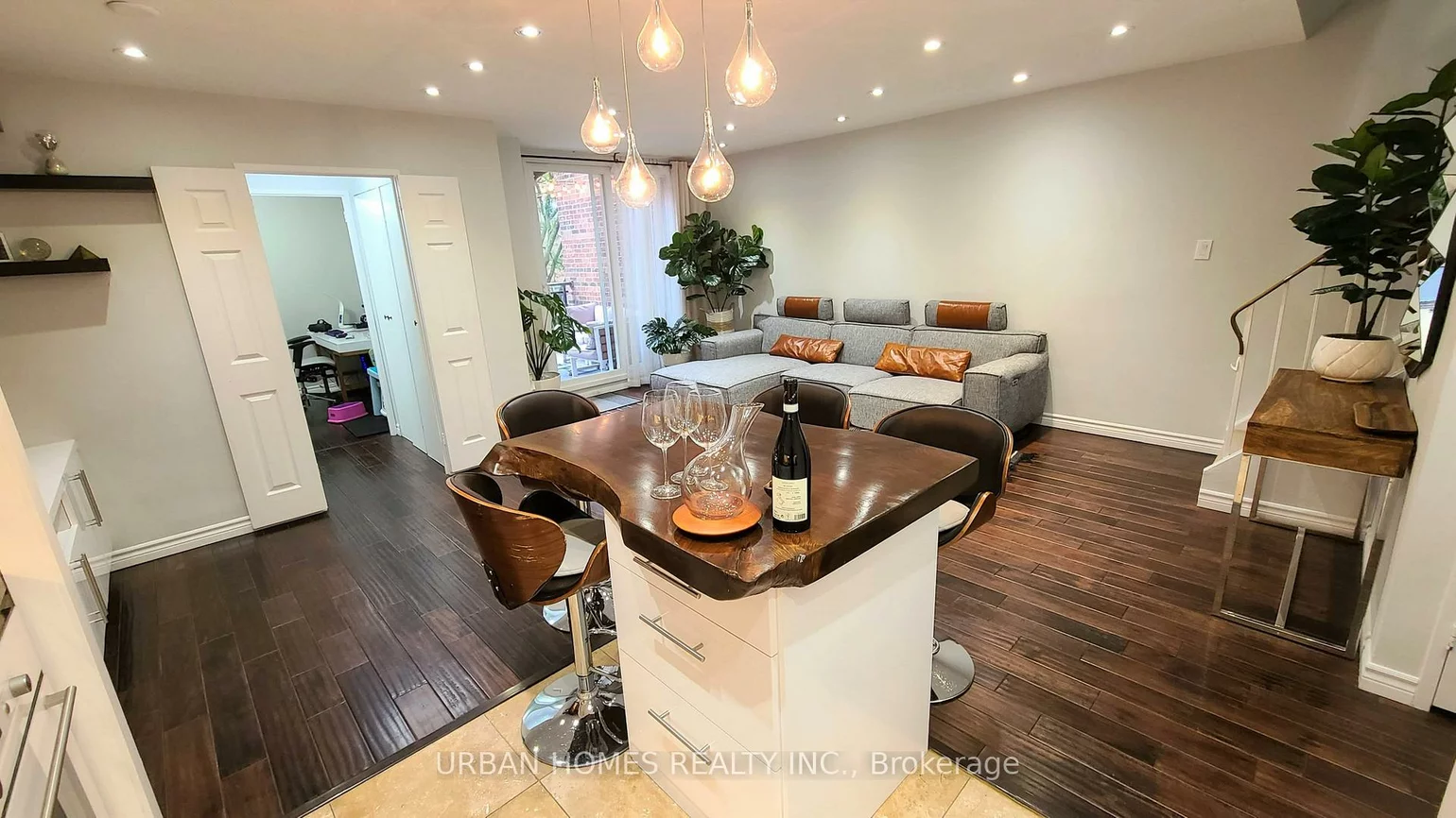 16A, Elgin, Thornhill, Markham