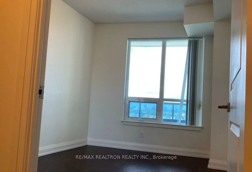 7161, Yonge, Grandview, Markham