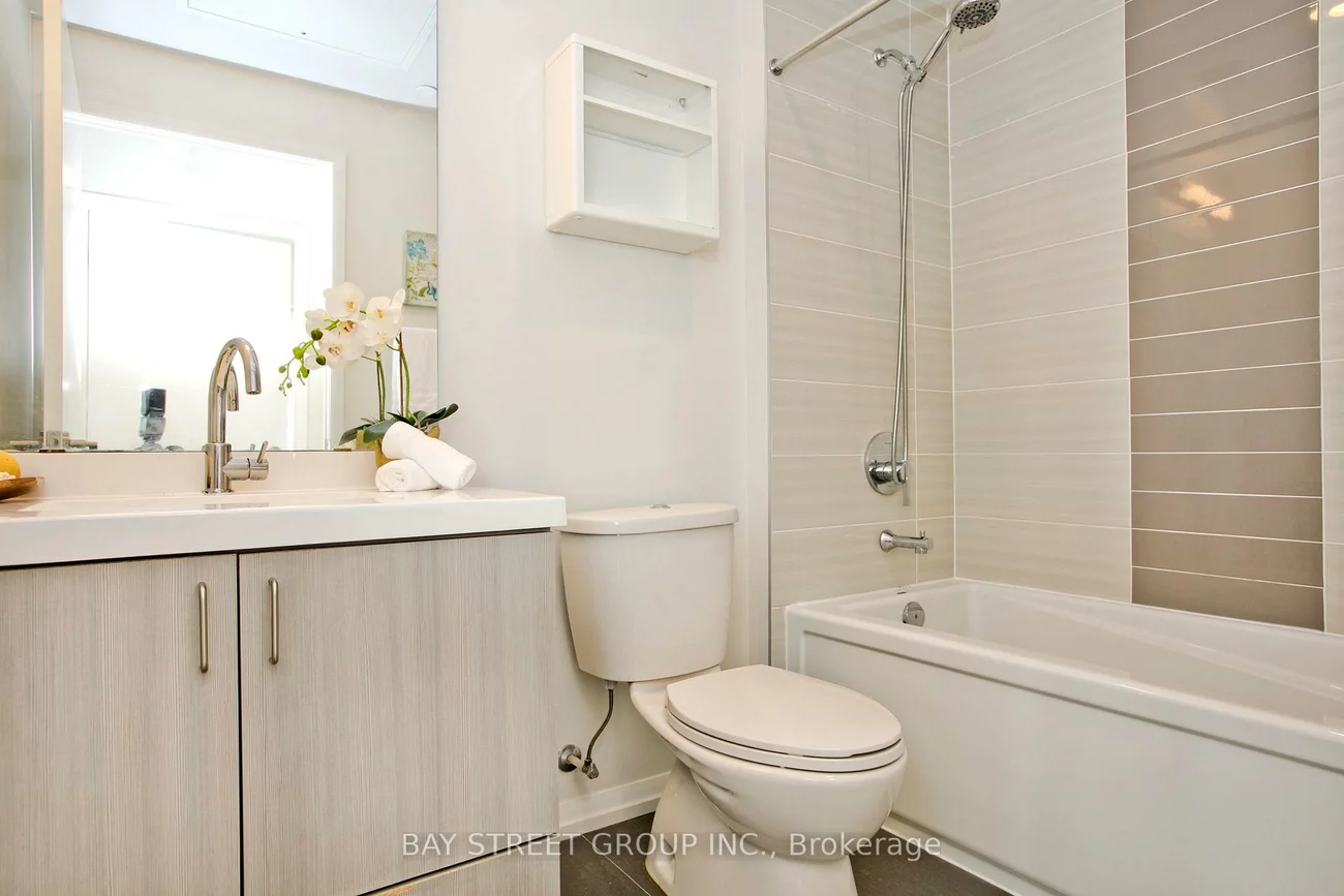 540, Bur Oak, Berczy, Markham