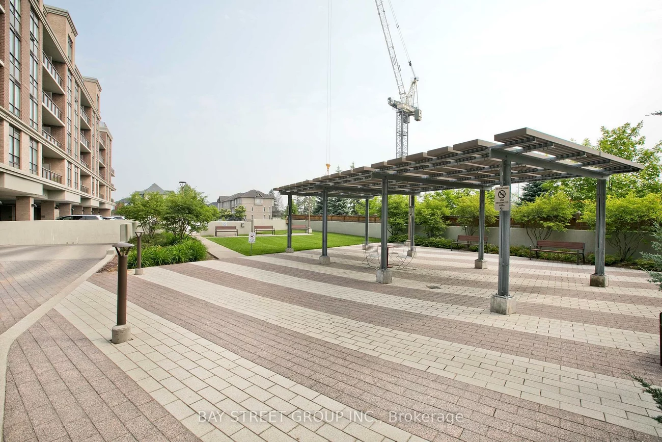 540, Bur Oak, Berczy, Markham