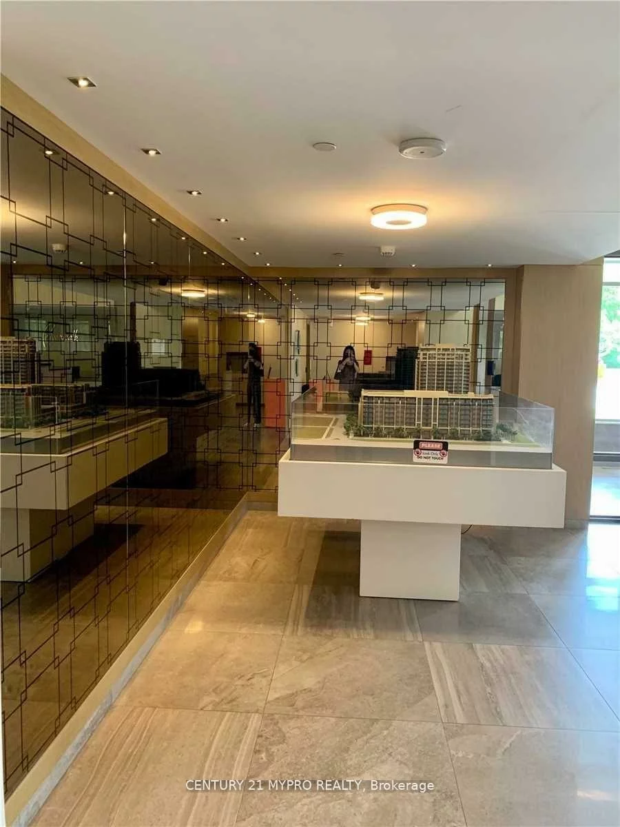 18, Uptown, Unionville, Markham