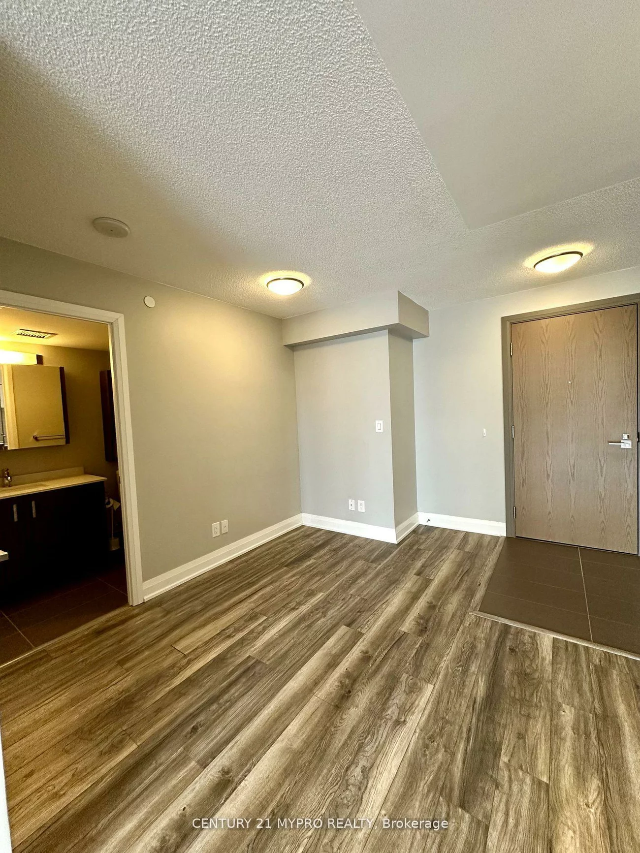 18, Uptown, Unionville, Markham