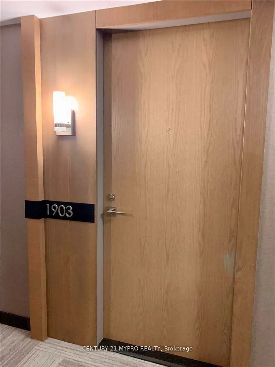 18, Uptown, Unionville, Markham