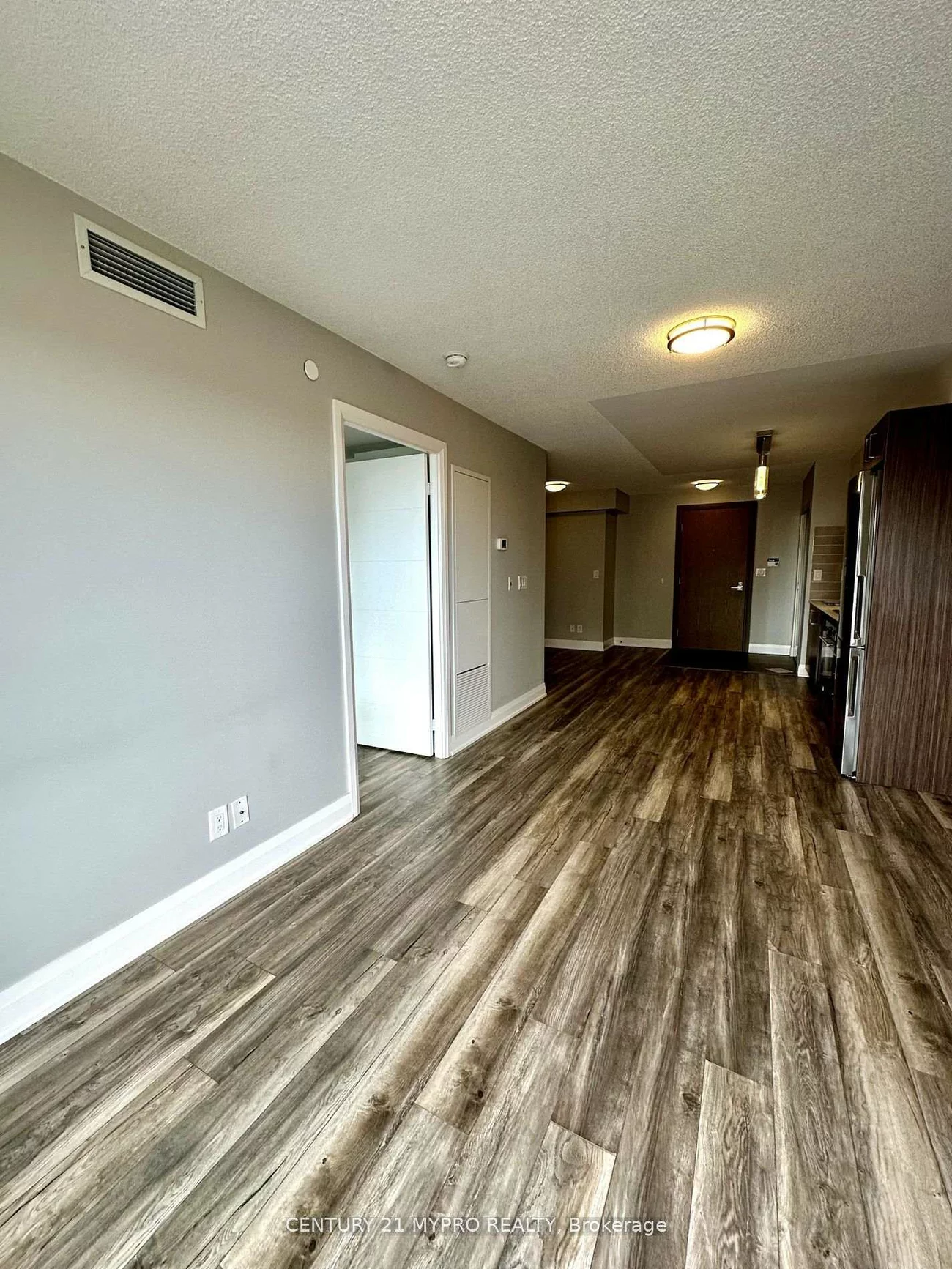 18, Uptown, Unionville, Markham