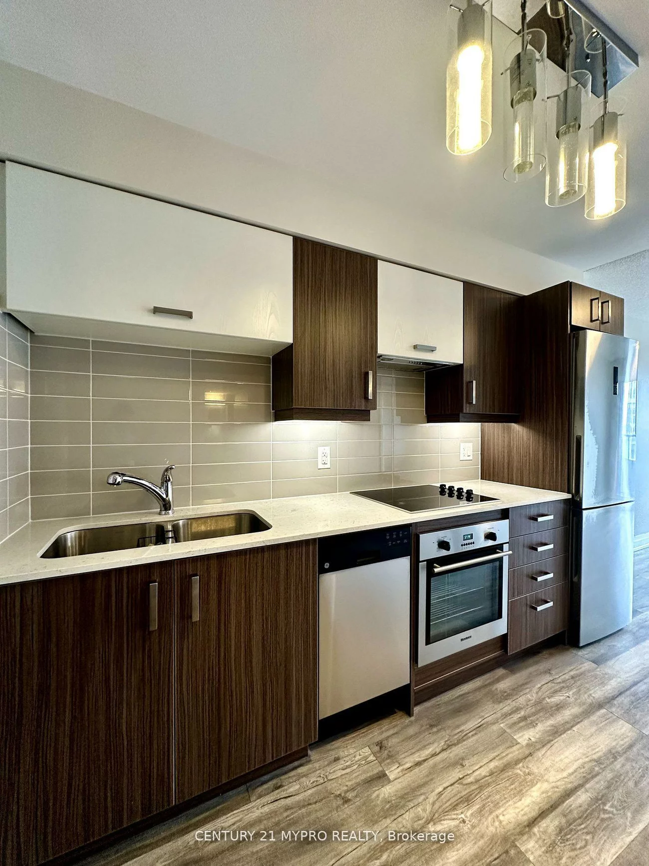 18, Uptown, Unionville, Markham