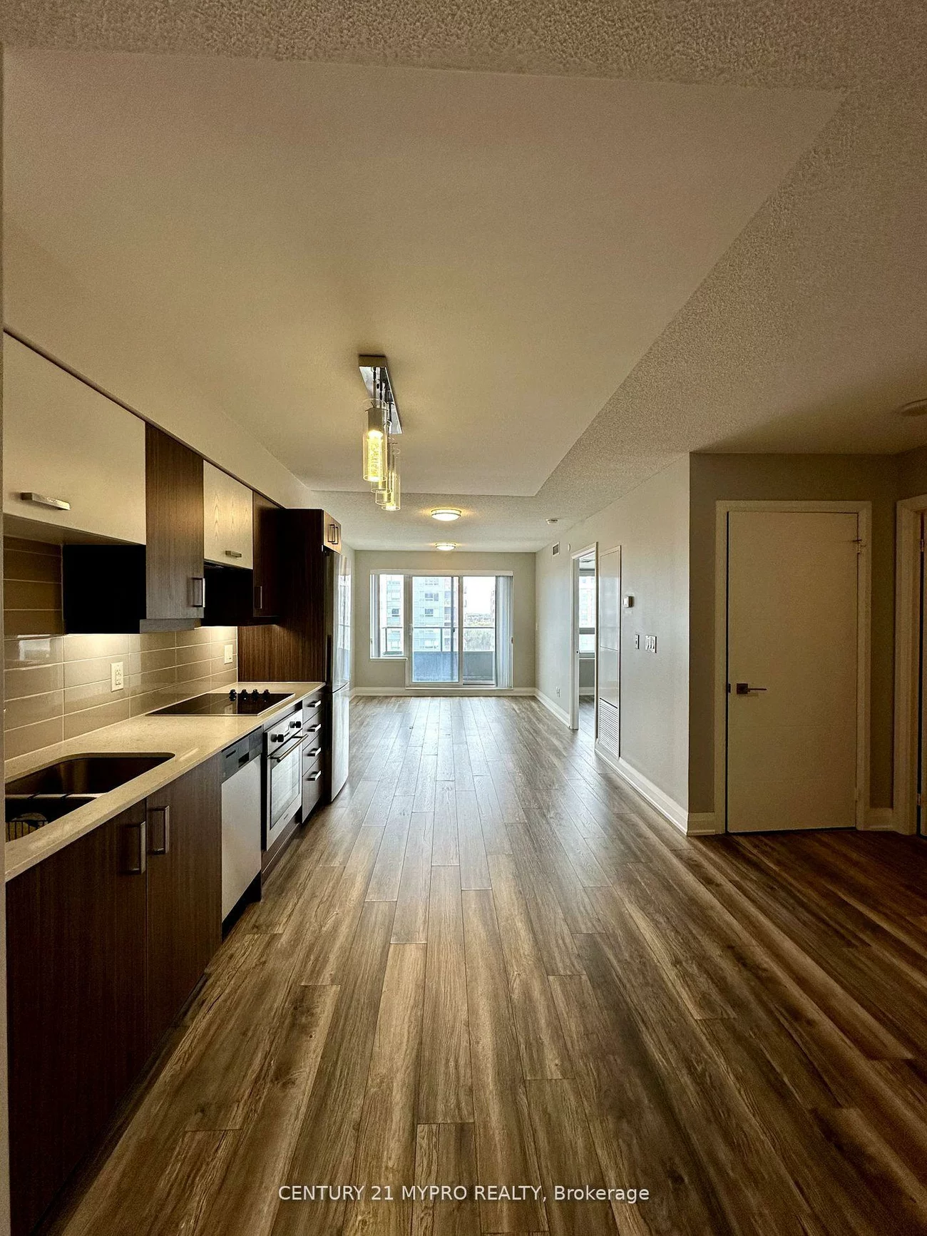 18, Uptown, Unionville, Markham