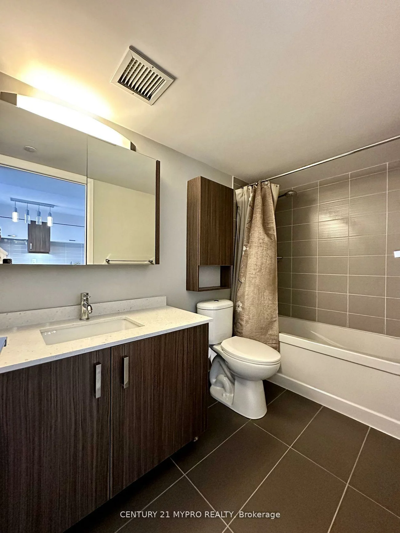 18, Uptown, Unionville, Markham