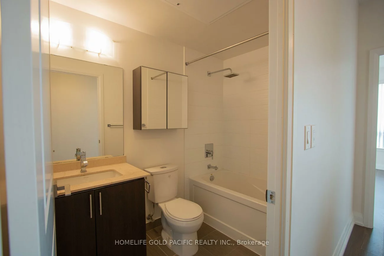 7161, Yonge, Grandview, Markham