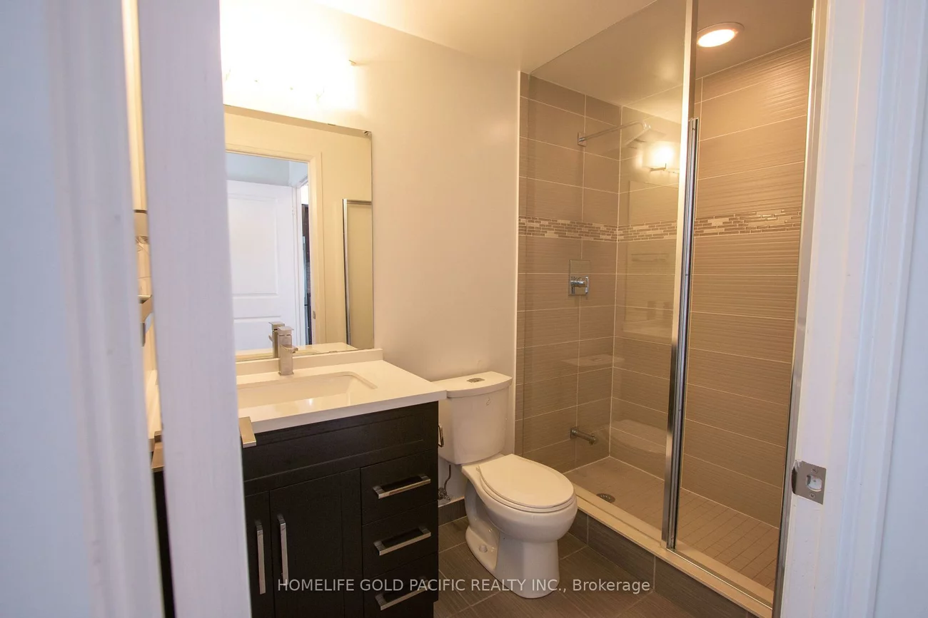 7161, Yonge, Grandview, Markham