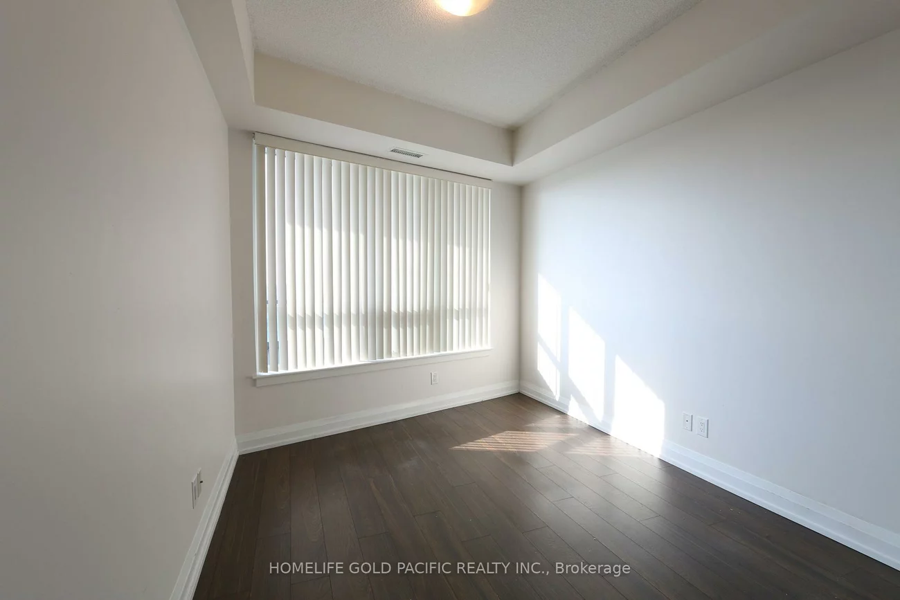 7161, Yonge, Grandview, Markham