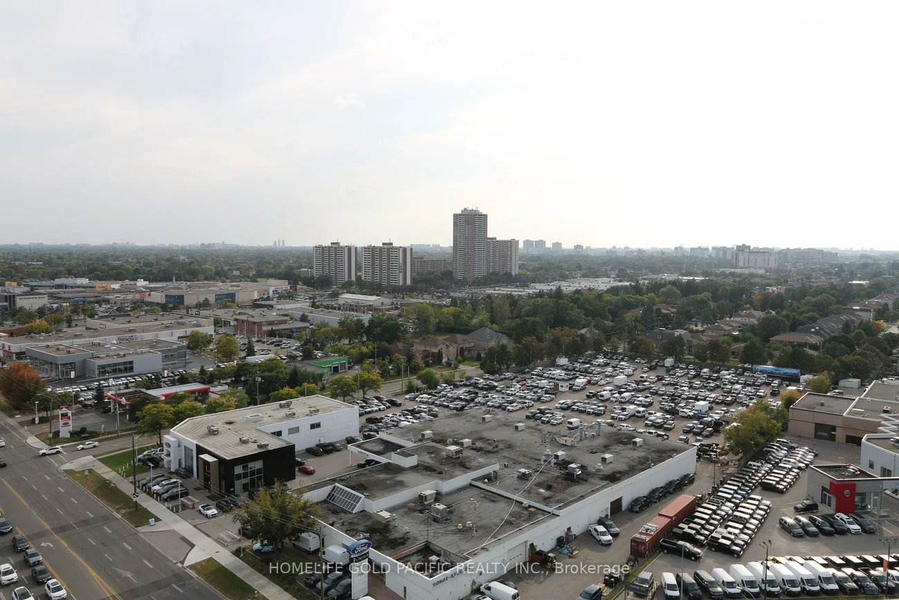 7161, Yonge, Grandview, Markham