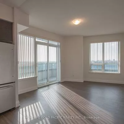 7161, Yonge, Grandview, Markham