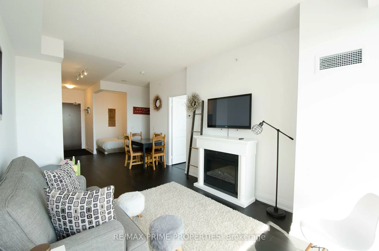 9582, Markham, Wismer, Markham