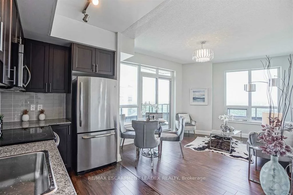 7161, YONGE, Grandview, Markham