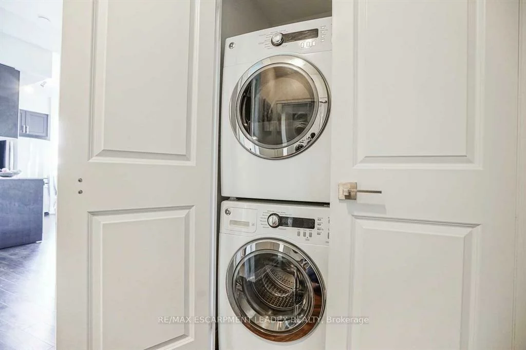 7161, YONGE, Grandview, Markham