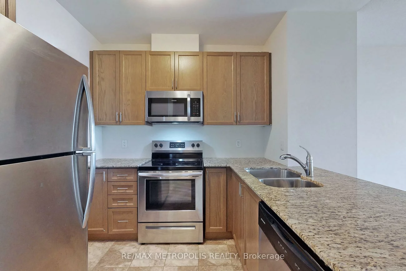 7325, Markham, Cedarwood, Markham