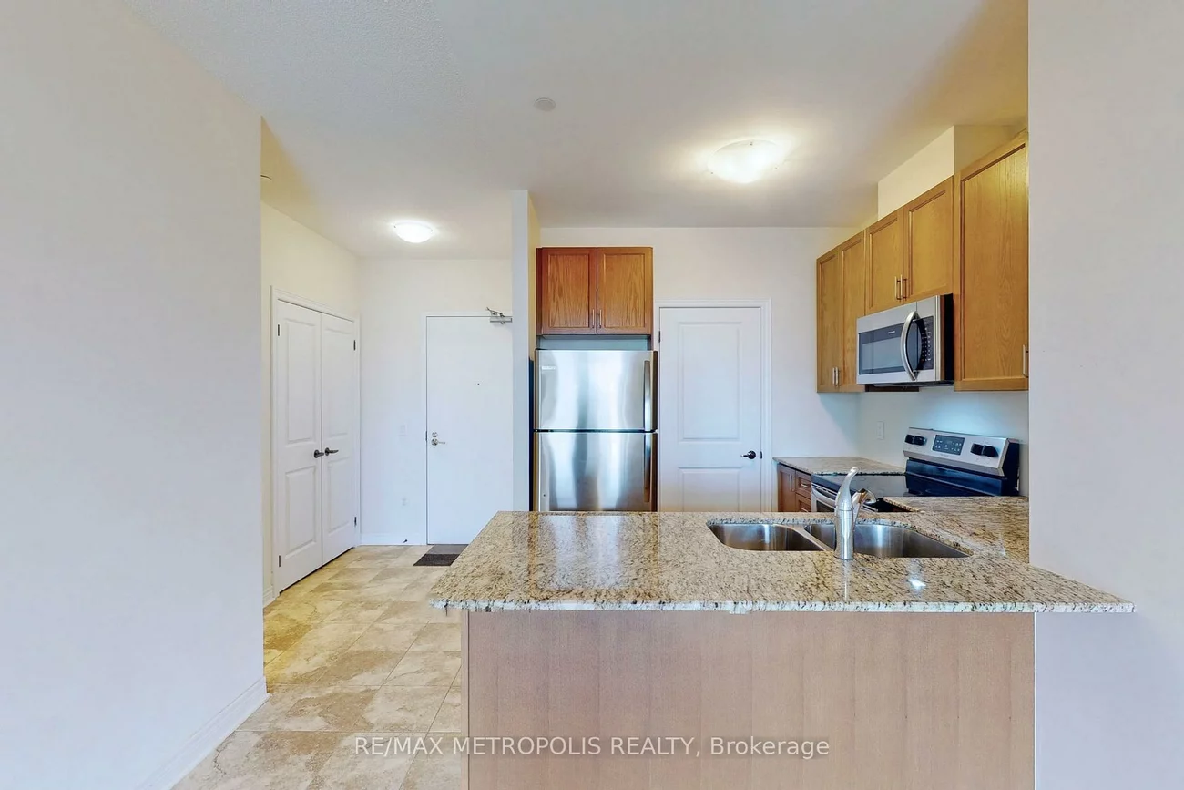 7325, Markham, Cedarwood, Markham