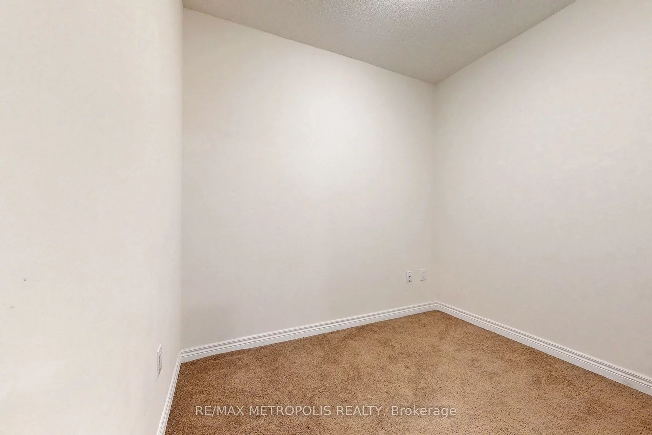 7325, Markham, Cedarwood, Markham