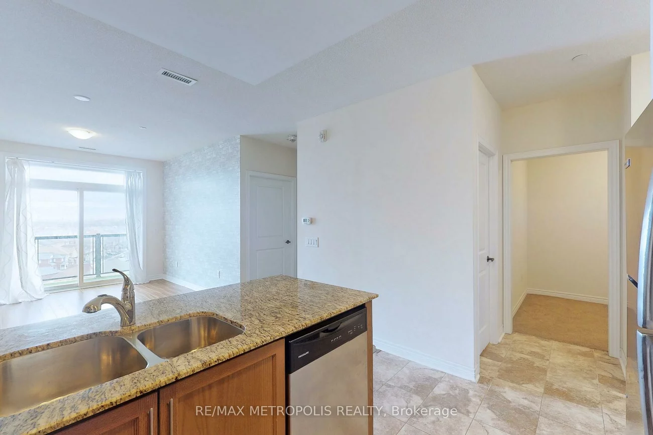 7325, Markham, Cedarwood, Markham