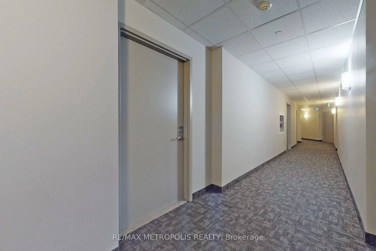 7325, Markham, Cedarwood, Markham