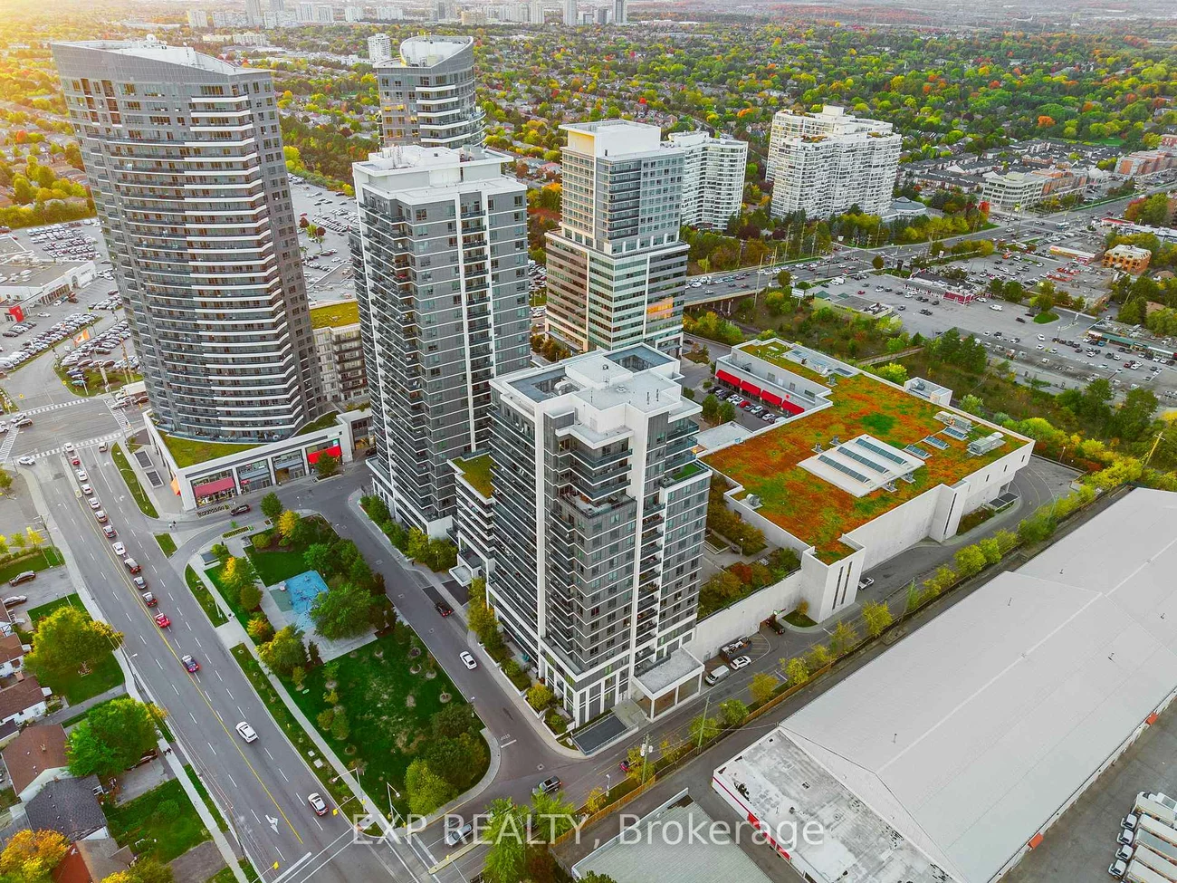 7167, Yonge, Grandview, Markham