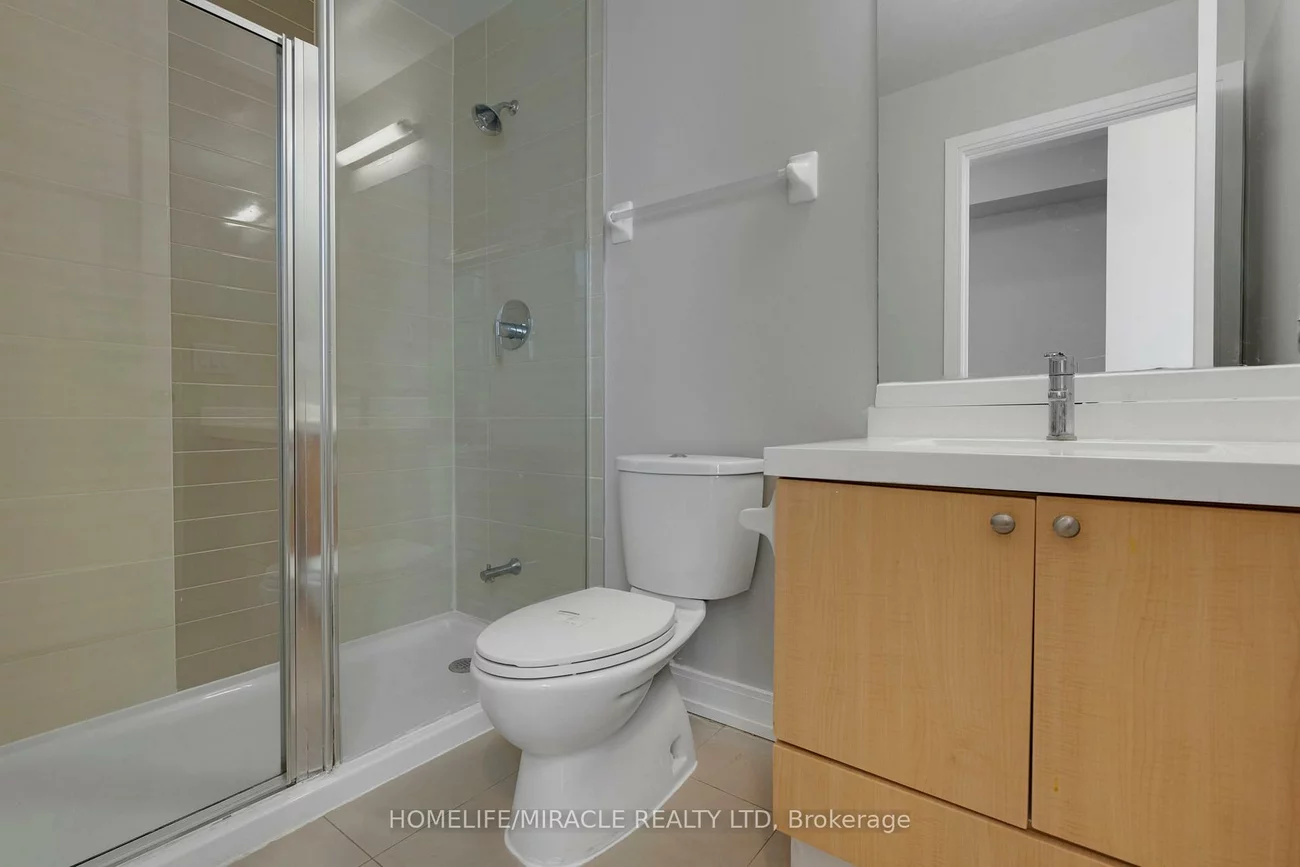 540, Bur Oak, Berczy, Markham