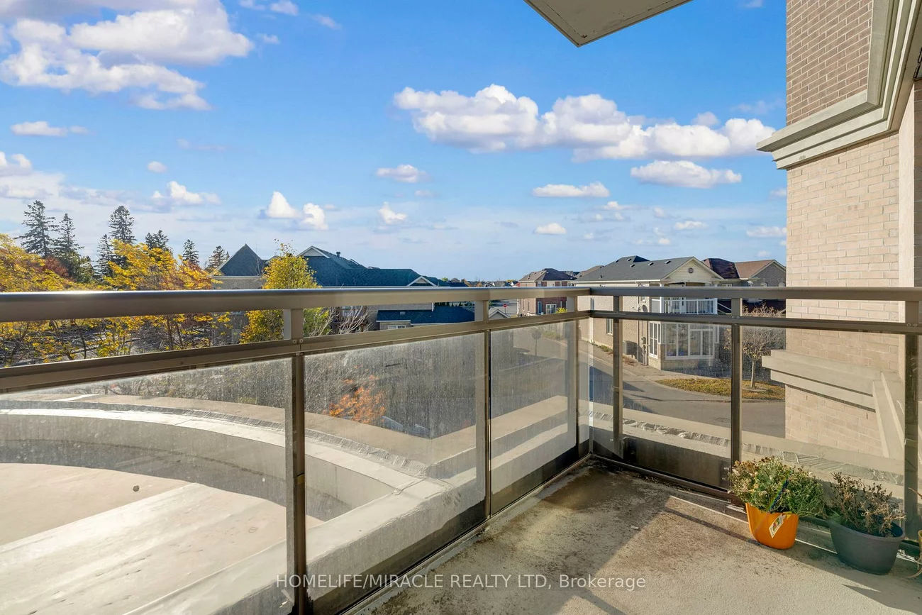 540, Bur Oak, Berczy, Markham