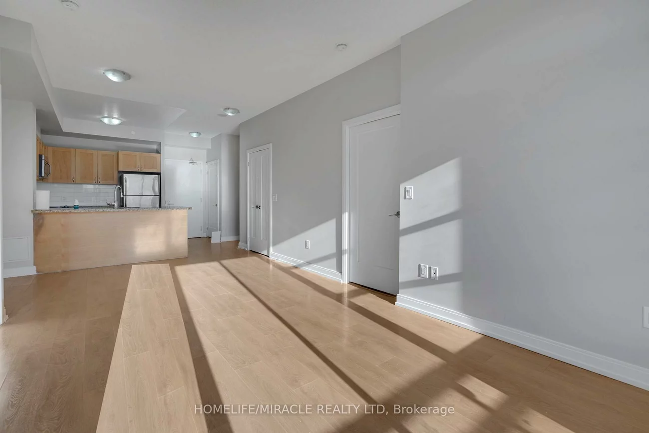 540, Bur Oak, Berczy, Markham