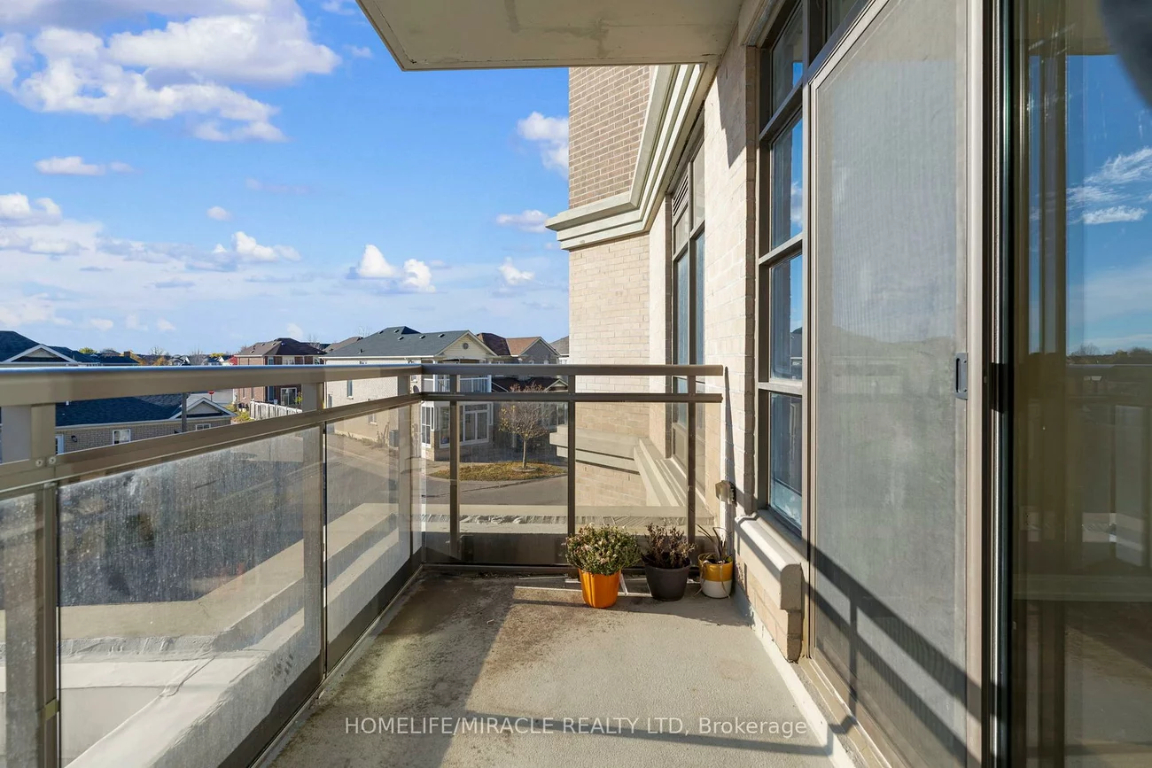 540, Bur Oak, Berczy, Markham