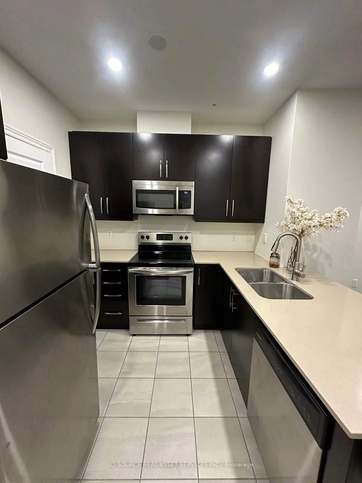 7325, Markham, Cedarwood, Markham