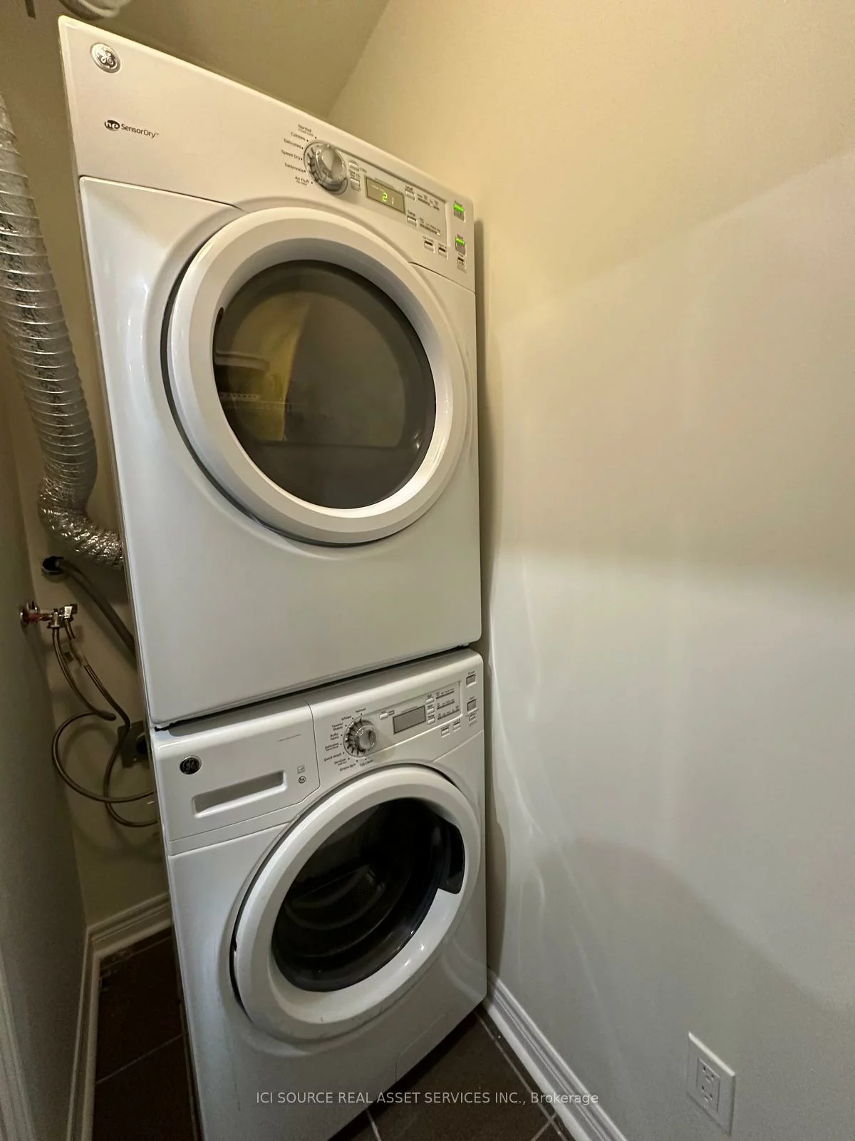 7325, Markham, Cedarwood, Markham