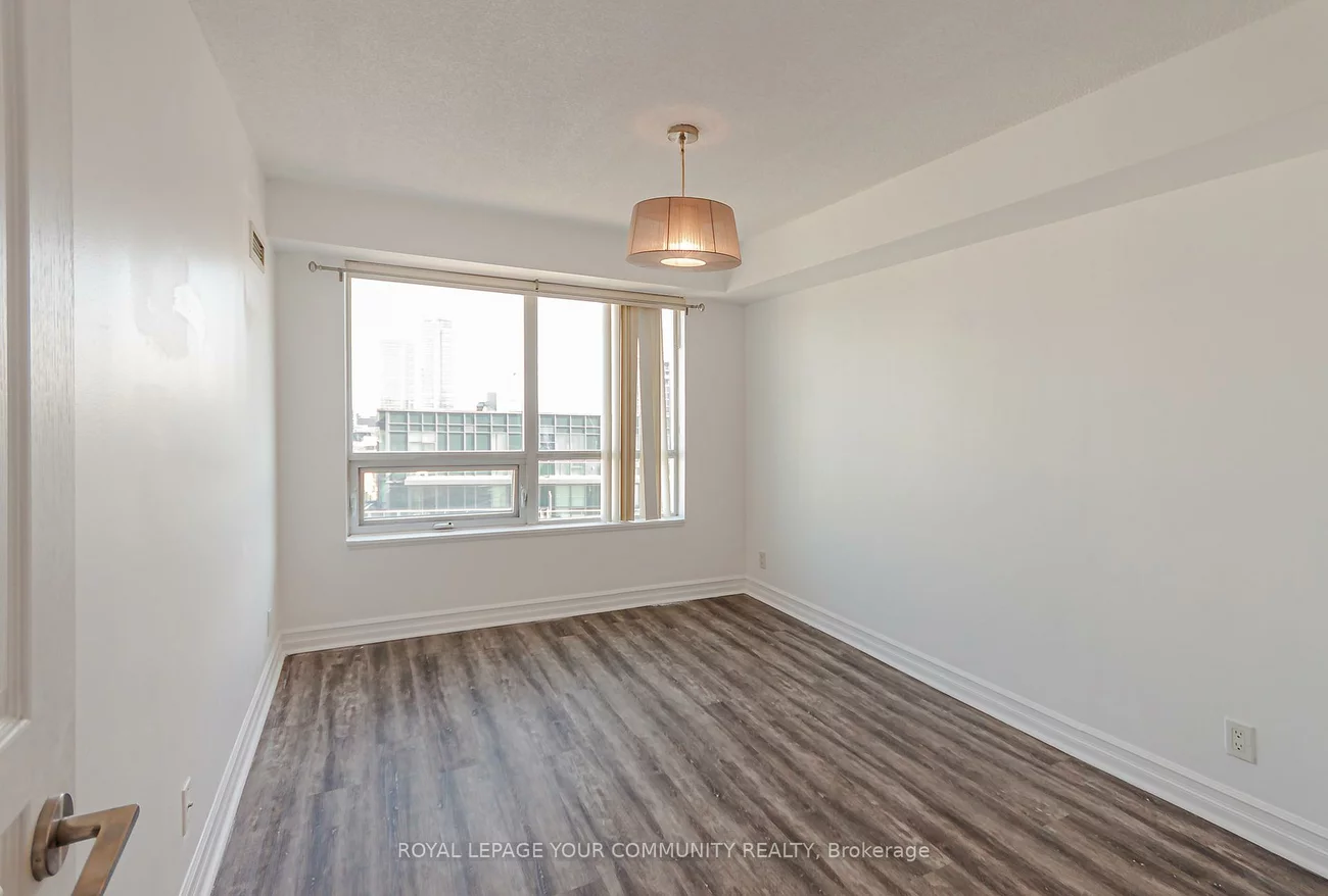 75, South Town Centre, Unionville, Markham