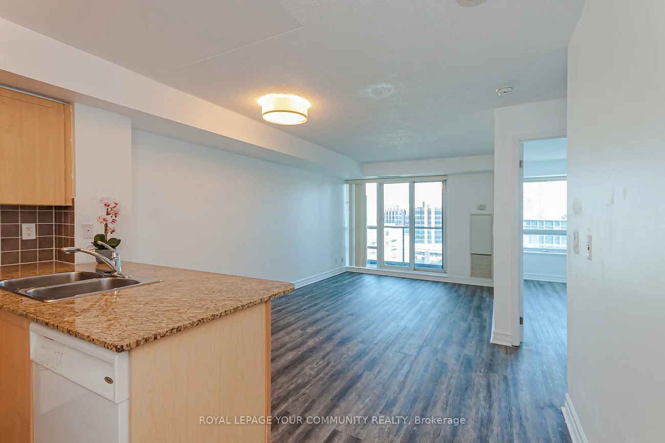 75, South Town Centre, Unionville, Markham