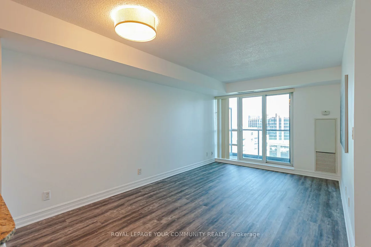 75, South Town Centre, Unionville, Markham