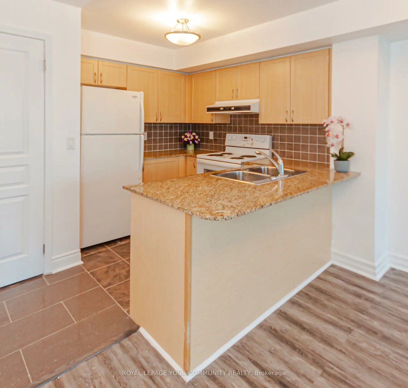 75, South Town Centre, Unionville, Markham